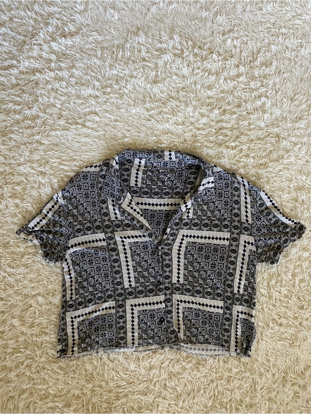 Black & Cream Printed Cropped Button-Down